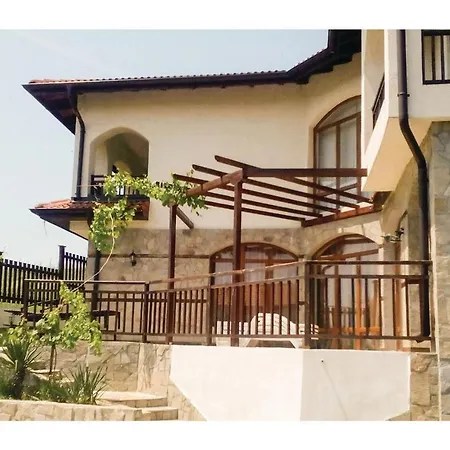 Three-bedroom Holiday In Kableshkovo Nyaraló Kableskovo