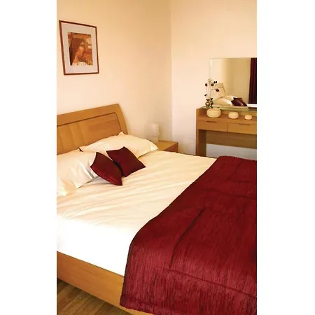 Nyaraló Three-bedroom Holiday In Kableshkovo